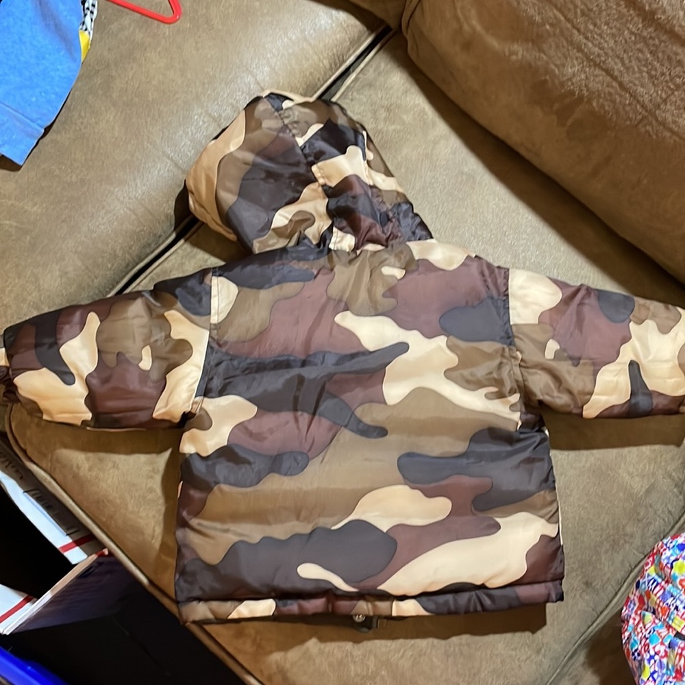 Oshkosh Reversible Coat - Picture 4 of 7